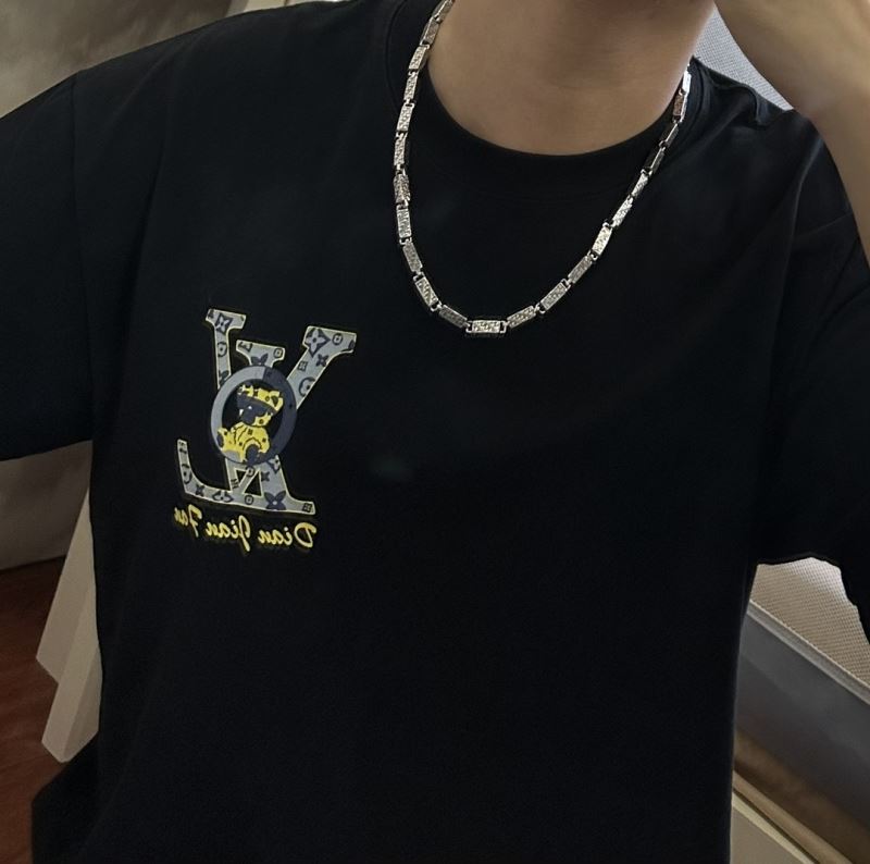 chr1st1an D10r necklaces